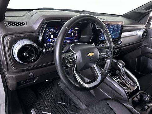 Used 2024 Chevrolet Colorado LT w/ LT Convenience Package II image 10