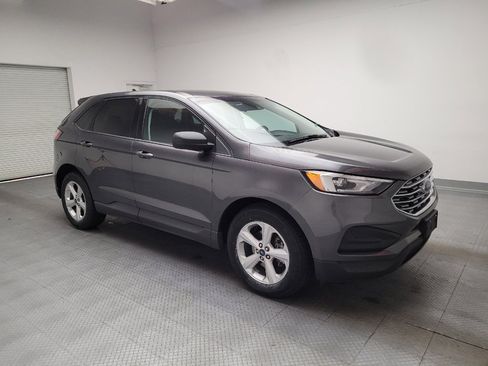 Used 2020 Ford Edge SE FWD image 11