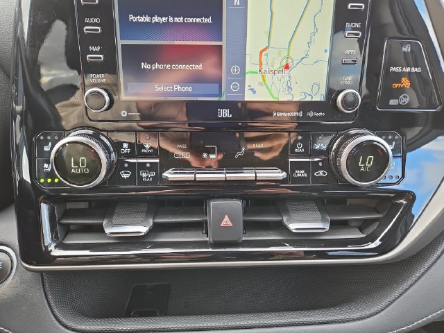 Used 2020 Toyota Highlander Limited AWD/4WD image 29