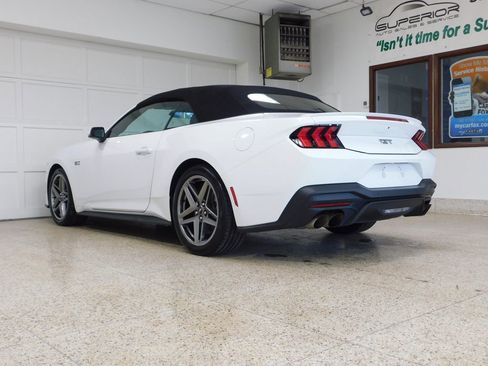 Used 2025 Ford Mustang GT Premium RWD image 13