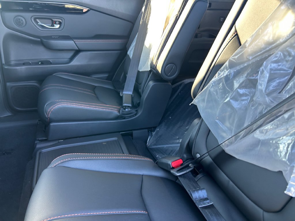 New 2026 Honda Pilot TrailSport image 13