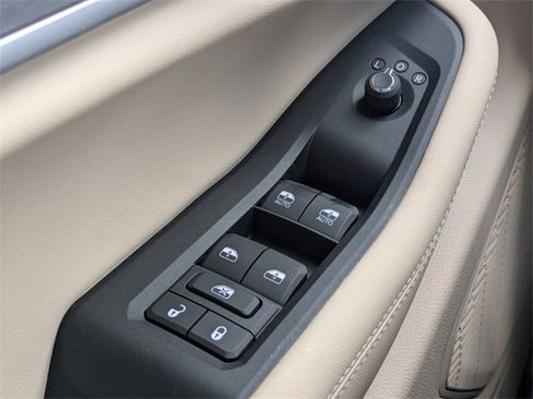 New 2025 Jeep Grand Cherokee L Limited w/ Luxury Tech Group II image 26