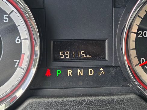 Used 2019 Dodge Grand Caravan SXT FWD image 23