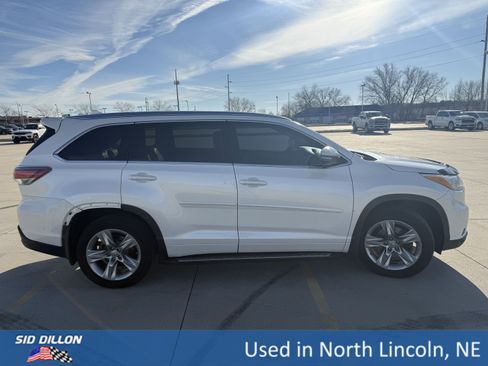 Used 2015 Toyota Highlander Limited Platinum image 8