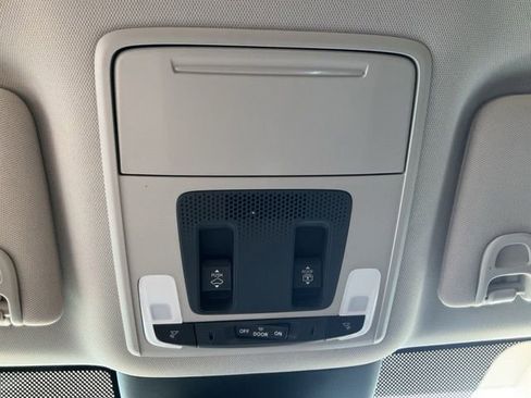Certified 2023 Honda Pilot Elite image 19