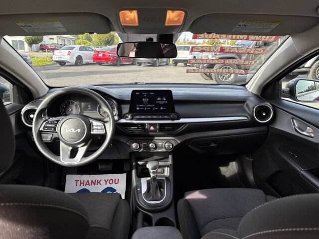 Used 2022 Kia Forte LXS FWD image 12