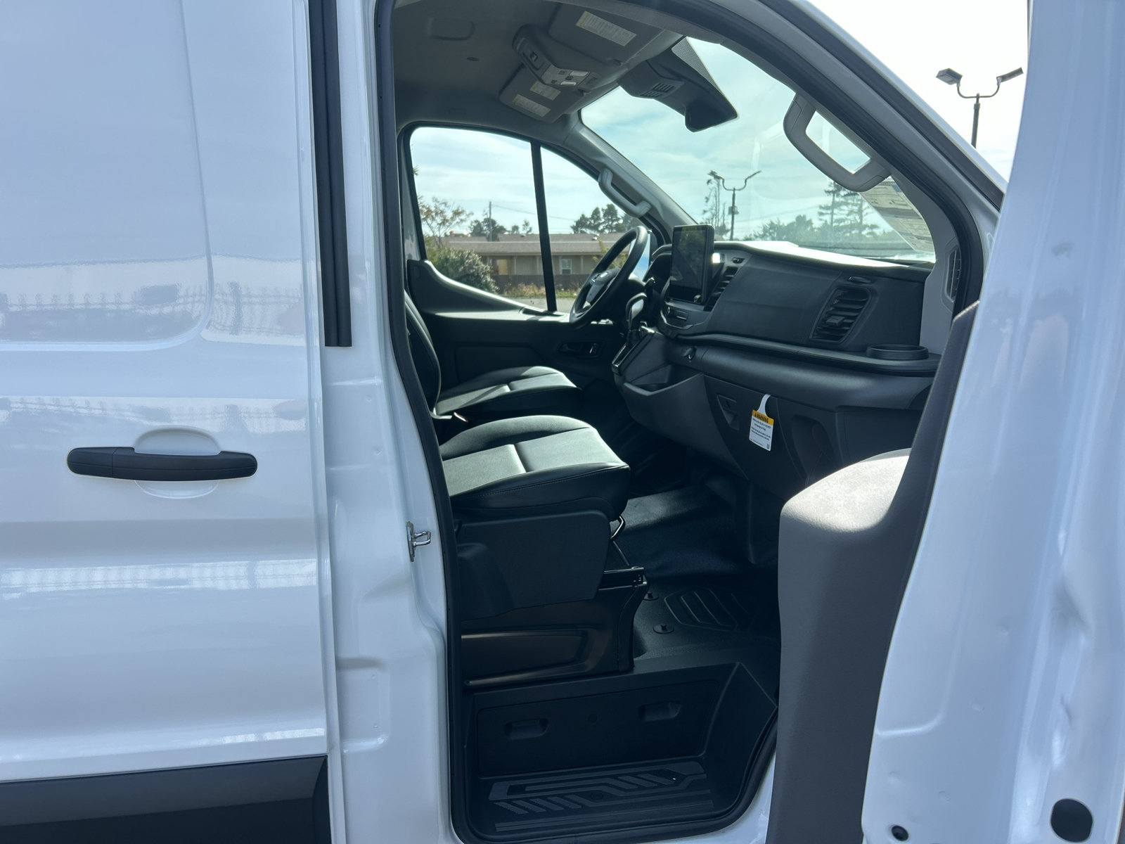 New 2026 Ford Transit 150 Low Roof RWD image 29