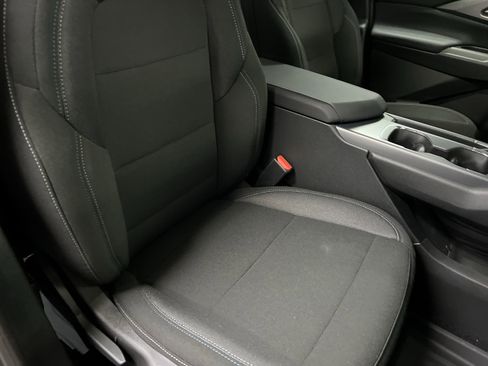 New 2026 Chevrolet Equinox EV LT image 61