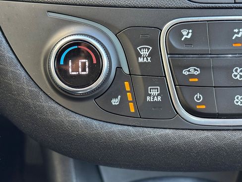 Used 2024 Chevrolet Malibu LT FWD image 25