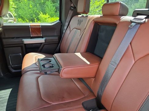 Used 2018 Ford F150 King Ranch w/ Equipment Group 601A Luxury AWD/4WD image 29