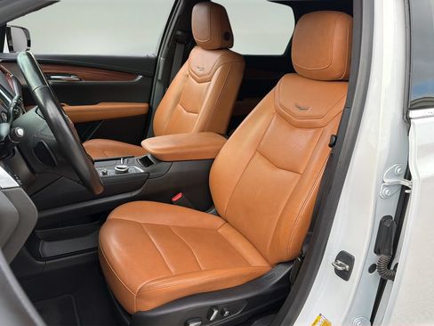 Used 2024 Cadillac XT5 Premium Luxury w/ Technology Package FWD image 13