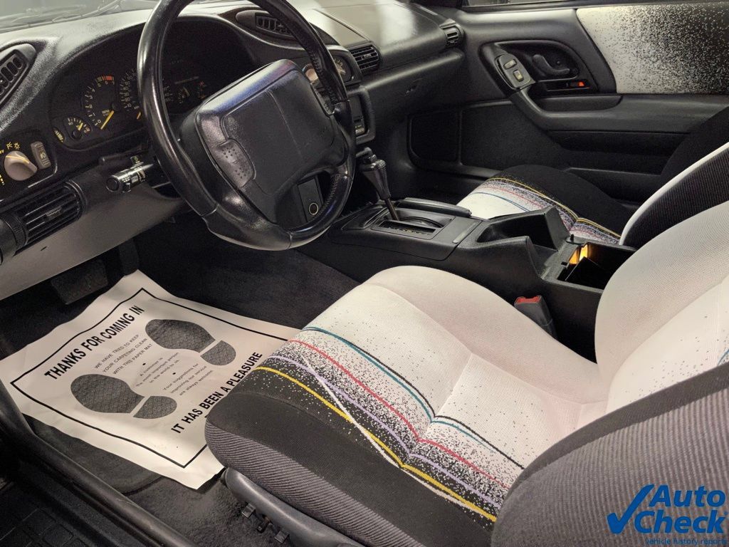 Used 1993 Chevrolet Camaro Z28 RWD image 13