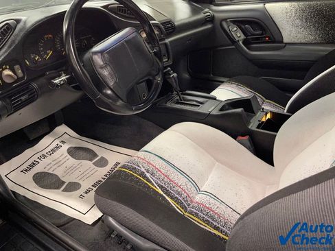 Used 1993 Chevrolet Camaro Z28 image 13