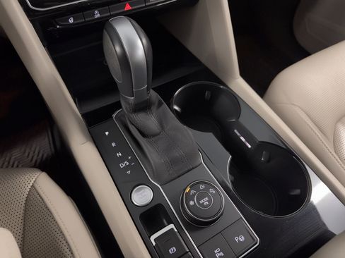 Used 2018 Volkswagen Atlas SEL Premium image 25