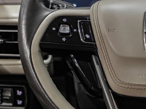 Used 2022 Lincoln Aviator Reserve w/ Equipment Group 201A AWD/4WD image 16