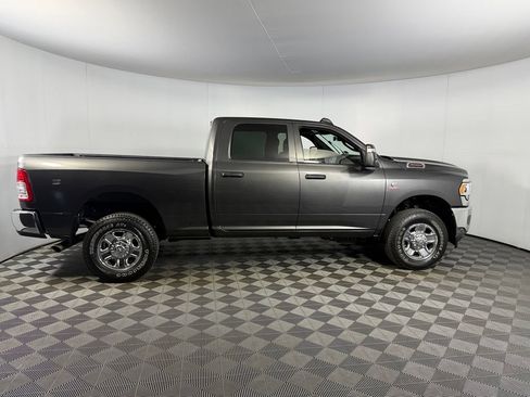 Used 2024 RAM 3500 Tradesman w/ Chrome Appearance Group AWD/4WD image 5