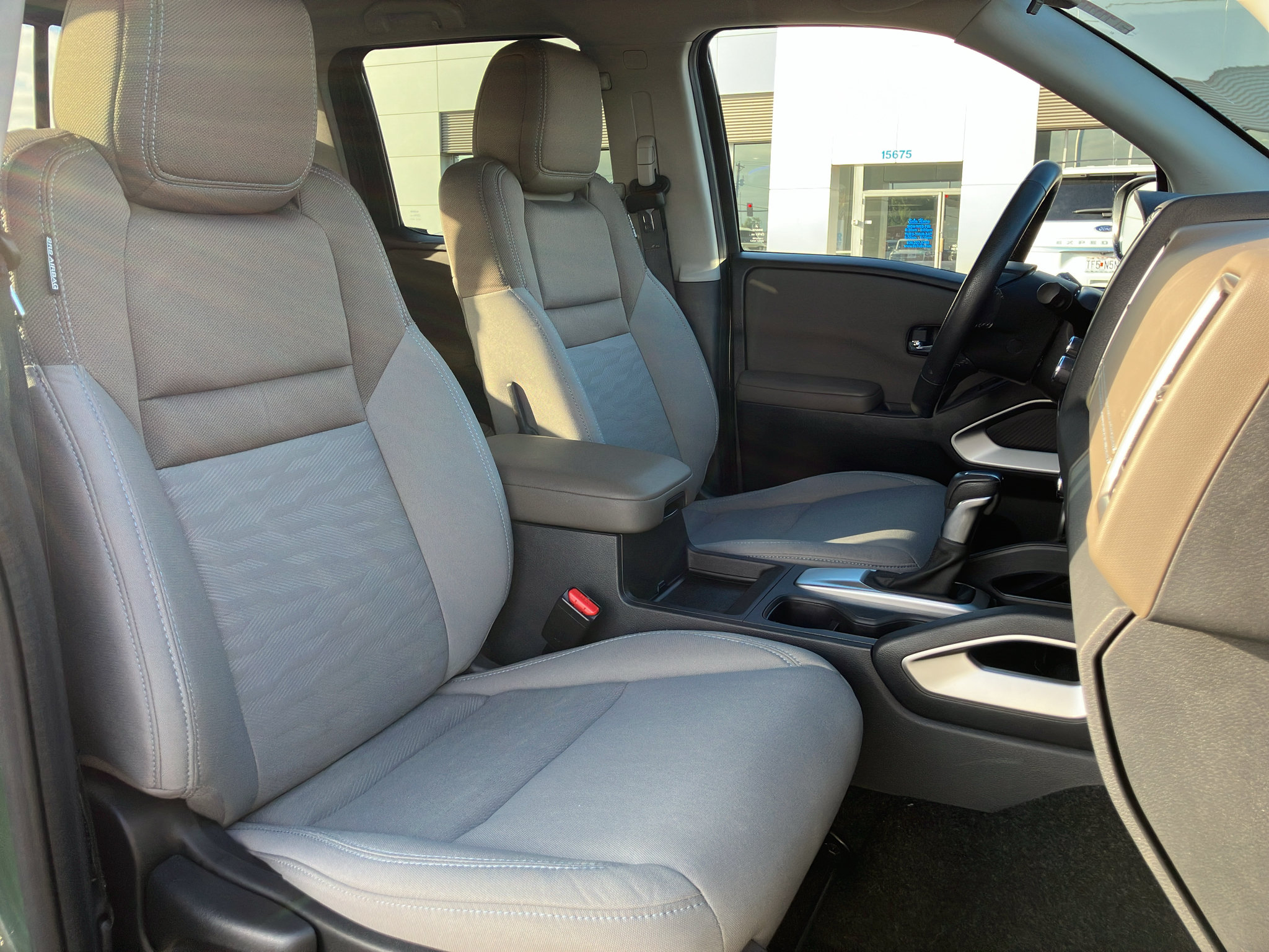 Used 2022 Nissan Frontier SV AWD/4WD image 34