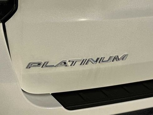 Used 2025 Ford Explorer Platinum w/ Ultimate Package image 9