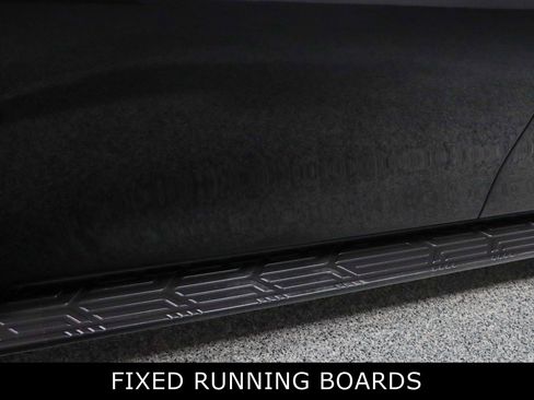 Used 2024 Nissan Armada SL image 12