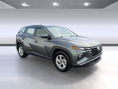 Used 2022 Hyundai Tucson SE w/ Cargo Package FWD image 6