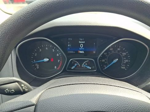 Used 2015 Ford Focus SE FWD image 20