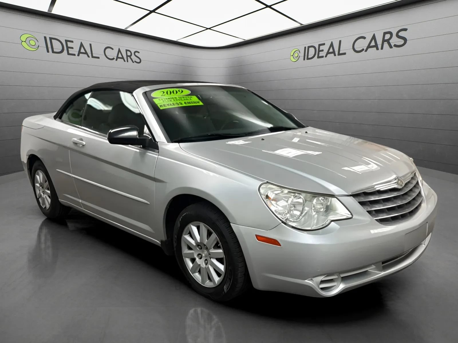 Used 2009 Chrysler Sebring LX w/ Convenience Group FWD image 3