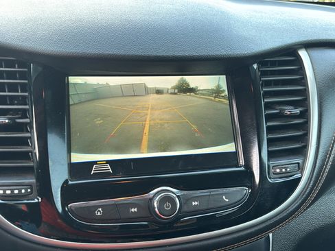 Used 2018 Chevrolet Trax LS FWD image 12