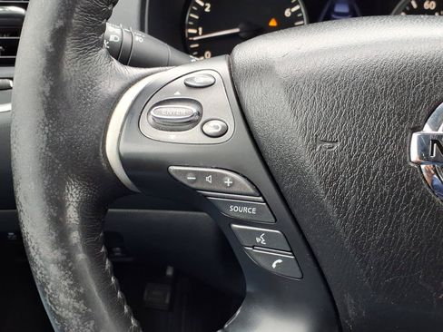 Used 2020 Nissan Pathfinder SL AWD/4WD image 21