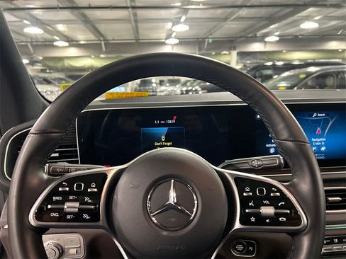 Used 2023 Mercedes-Benz GLE 350 4MATIC image 11