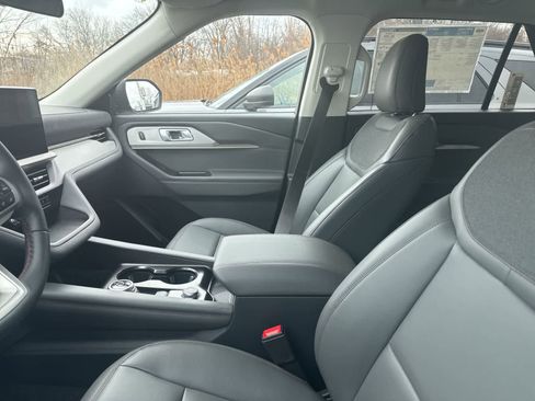 New 2026 Ford Explorer Active image 27