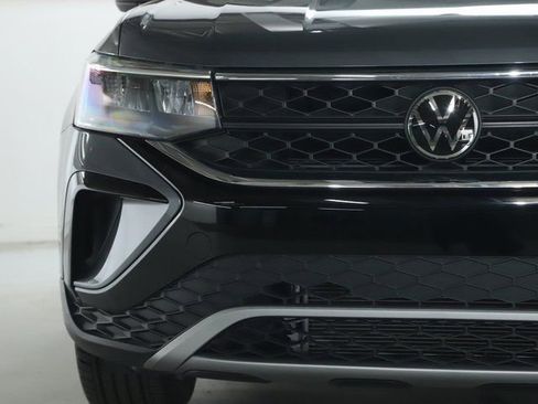 Used 2023 Volkswagen Taos S image 6