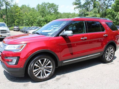 Used 2017 Ford Explorer Platinum AWD/4WD image 13