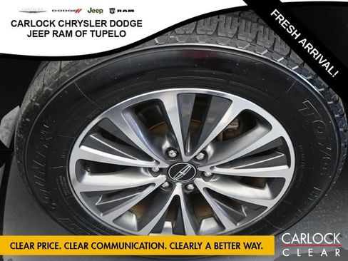 Used 2017 Lincoln Navigator Select image 68