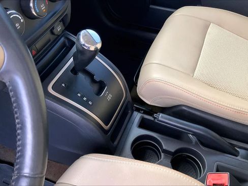 Used 2017 Jeep Compass 75th Anniversary w/ Power Value Group image 16