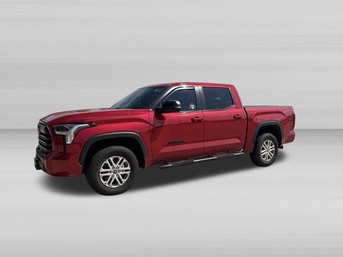 Used 2024 Toyota Tundra SR5 w/ SR5 Premium Package AWD/4WD image 8