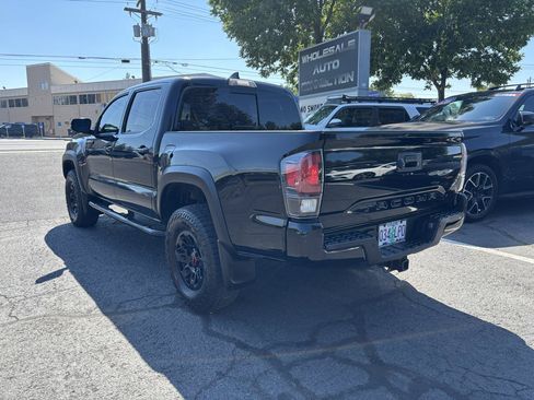 Used 2019 Toyota Tacoma TRD Pro AWD/4WD image 3
