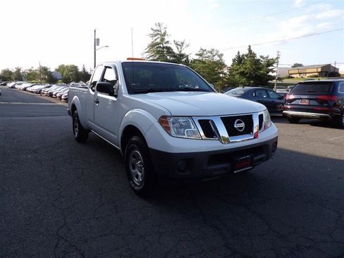 Used 2015 Nissan Frontier S image 2