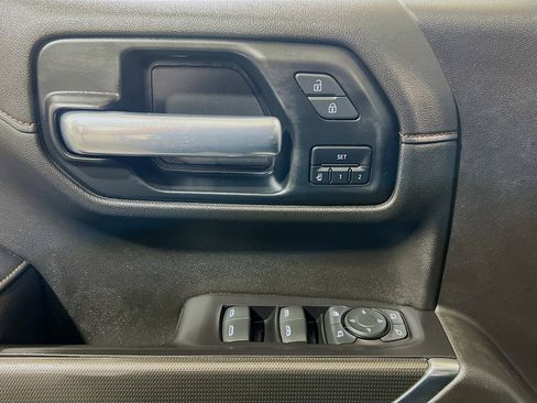 Used 2021 GMC Sierra 1500 AT4 w/ Technology Package AWD/4WD image 14