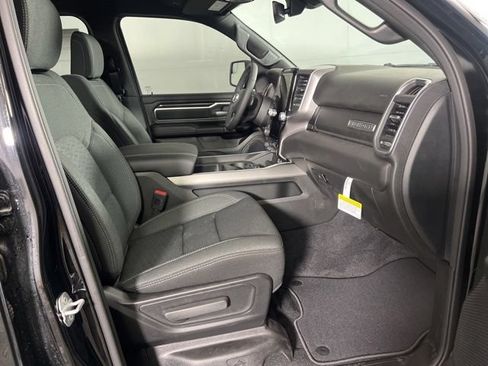 New 2026 RAM 1500 Big Horn AWD/4WD image 11