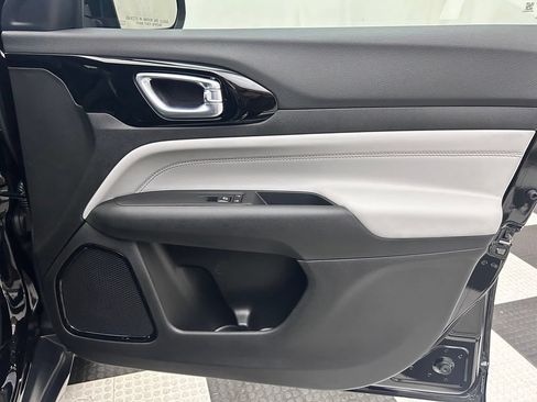 New 2026 Jeep Compass Limited AWD/4WD image 16