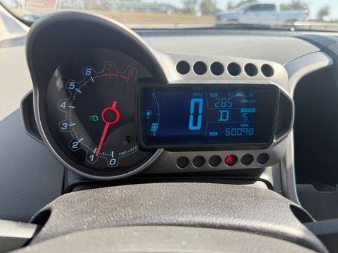 Used 2014 Chevrolet Sonic LS image 12