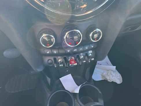 Used 2024 MINI Cooper S image 31