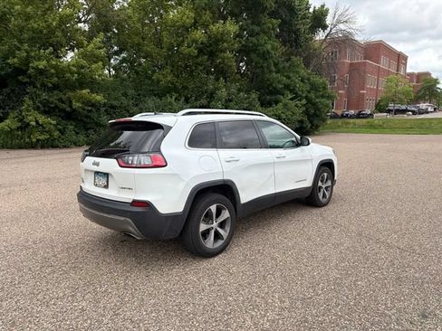 Used 2019 Jeep Cherokee Limited AWD/4WD image 23