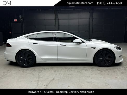 Used 2024 Tesla Model S image 7