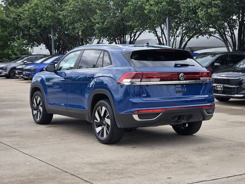 Used 2026 Volkswagen Atlas Cross Sport SE FWD image 3