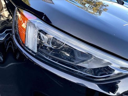 Used 2023 Ford Edge ST image 27