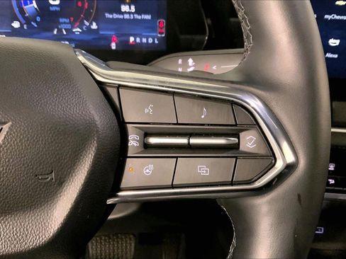 Used 2025 Chevrolet Equinox LT image 19