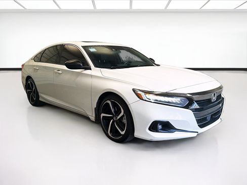 Used 2022 Honda Accord Sport image 3