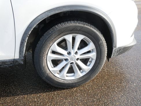 Used 2014 Nissan Rogue SV w/ SV Premium Package image 15