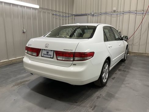 Used 2004 Honda Accord EX image 21